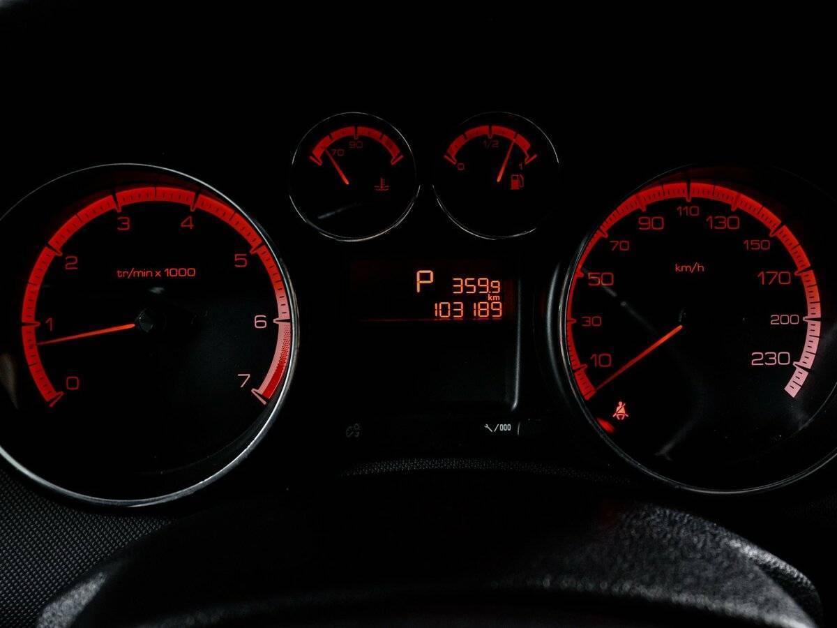 Пежо 308 б/у, 2012, Автоматическая. Фото: #10