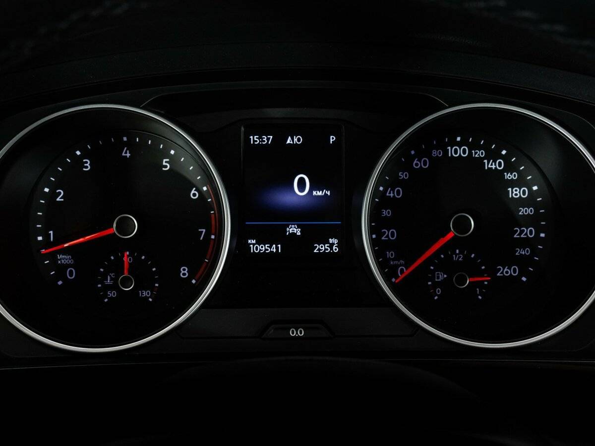 Volkswagen Tiguan б/у, 2021, Роботизированная. Фото: #15