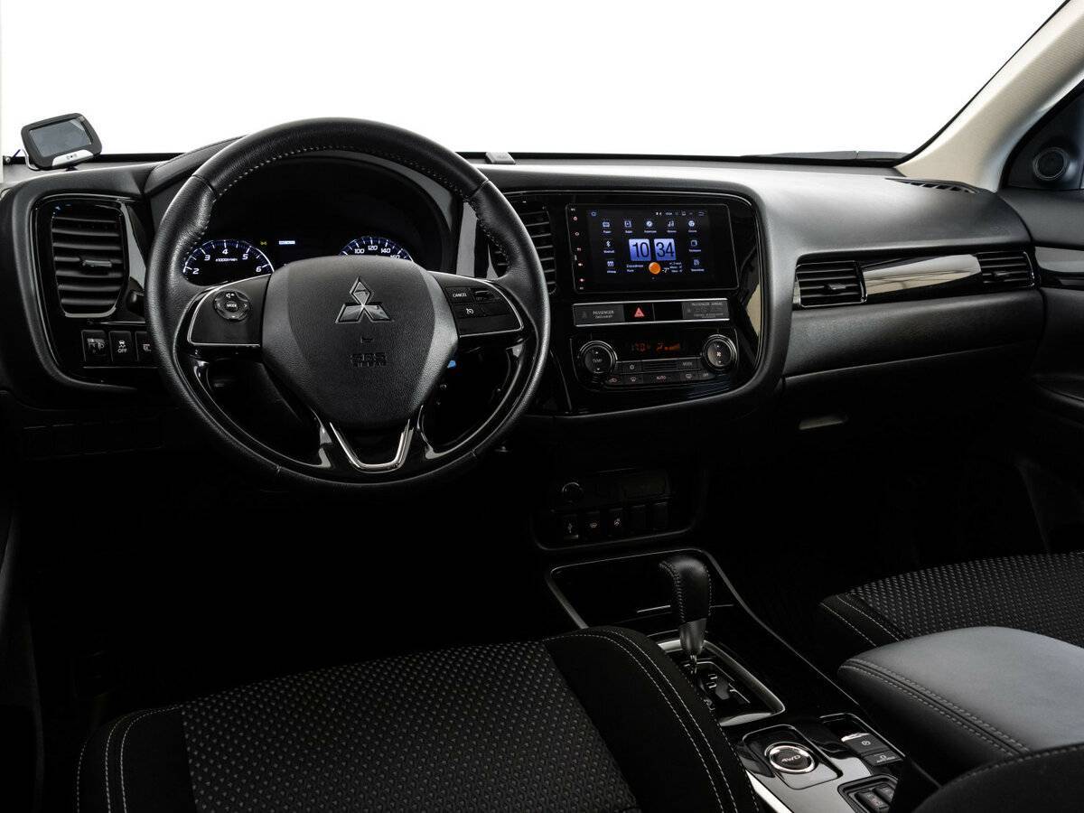Mitsubishi Outlander б/у, 2019, Вариатор. Фото: #8