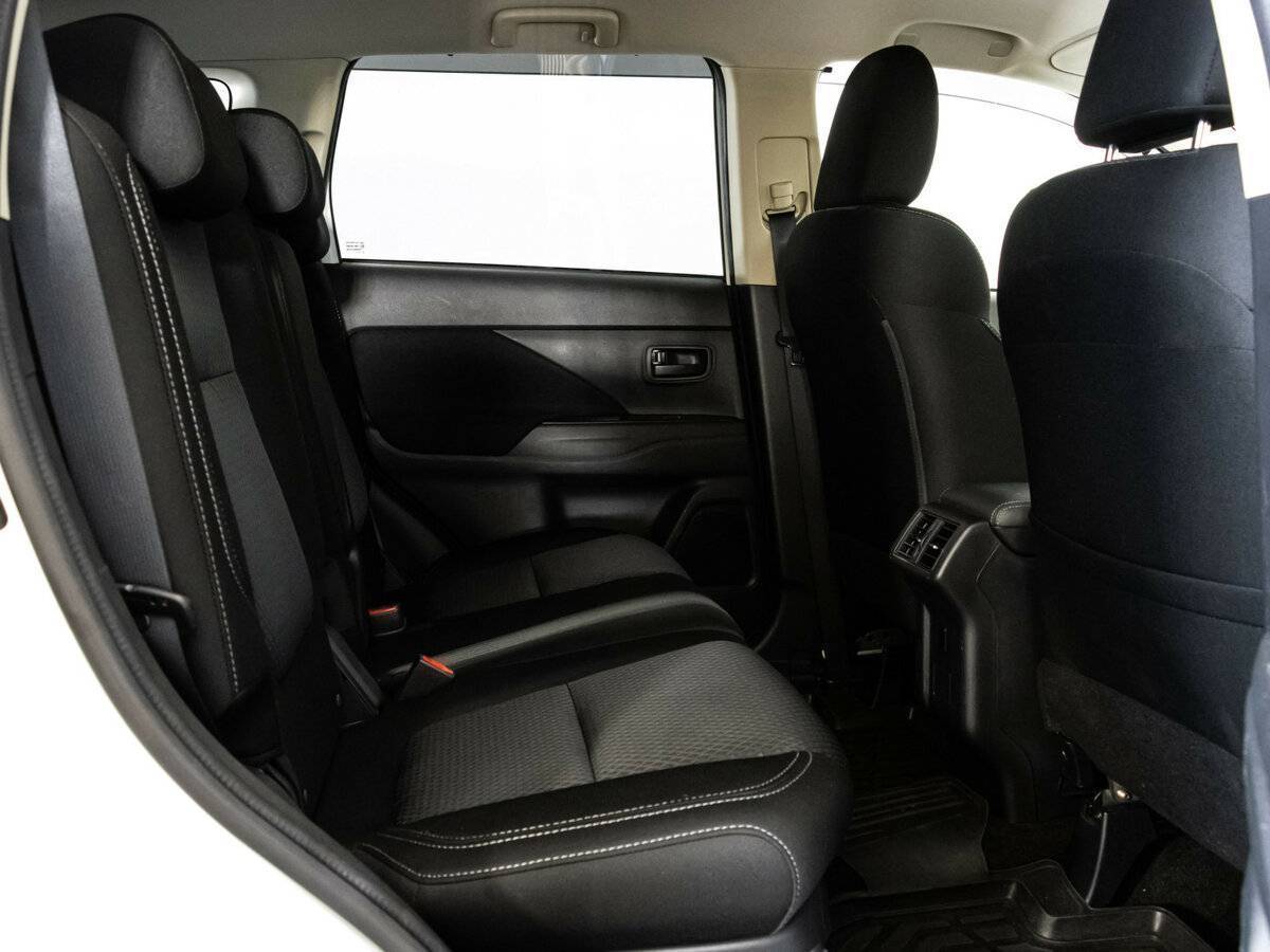 Mitsubishi Outlander б/у, 2019, Вариатор. Фото: #15