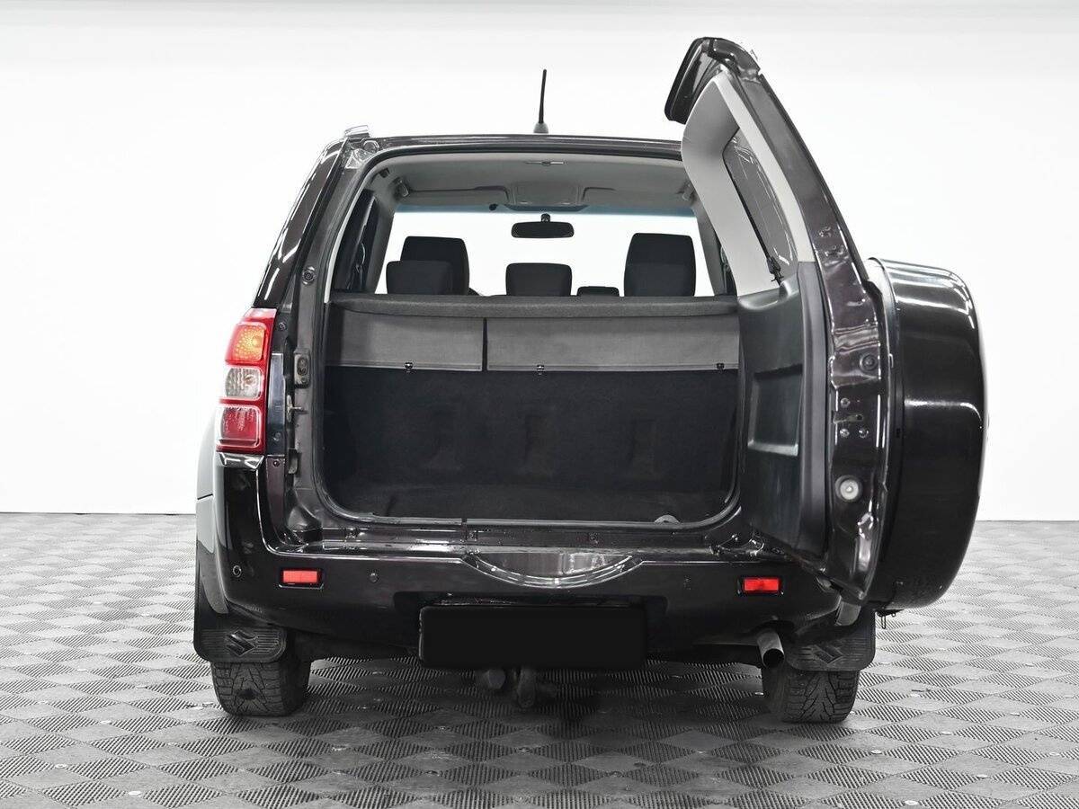 Suzuki Grand Vitara б/у, 2013, Автоматическая. Фото: #4