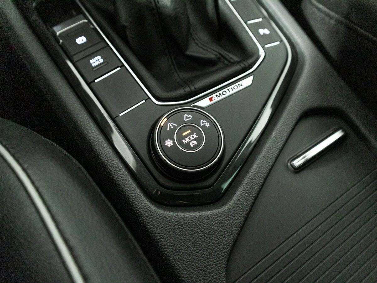 Volkswagen Tiguan б/у, 2021, Роботизированная. Фото: #20