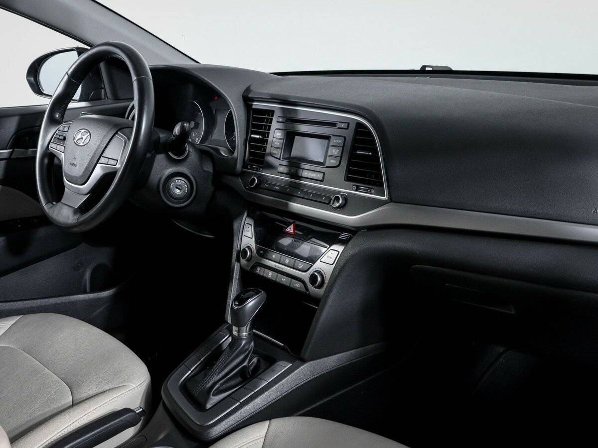 Хендай Елантра б/у, 2016, Автоматическая. Фото: #6