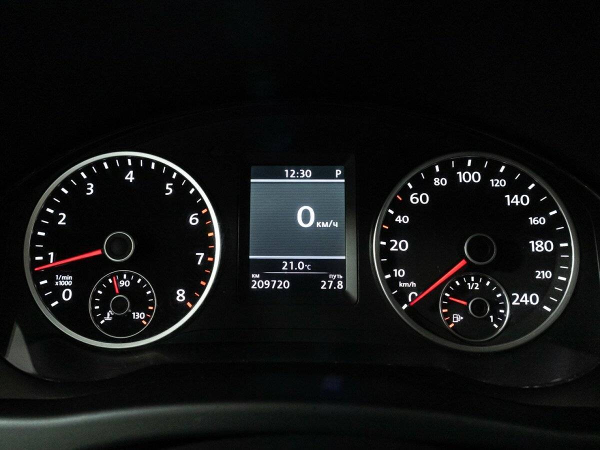 Volkswagen Tiguan б/у, 2012, Автоматическая. Фото: #10