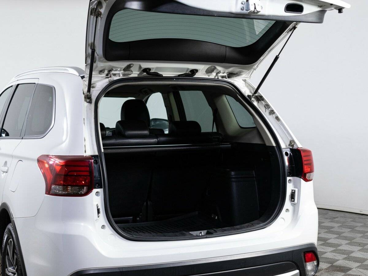 Mitsubishi Outlander б/у, 2016, Вариатор. Фото: #8