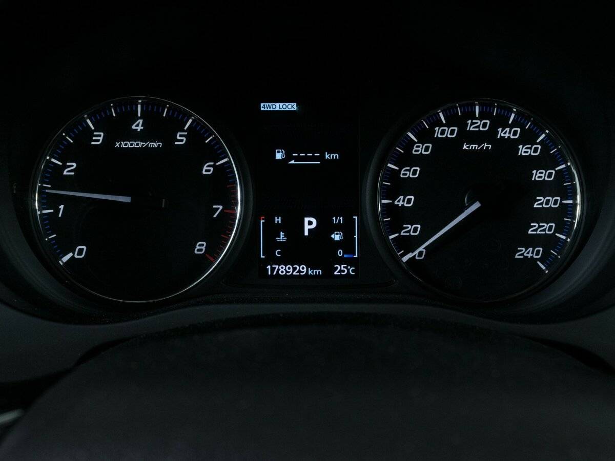 Mitsubishi Outlander б/у, 2016, Вариатор. Фото: #12