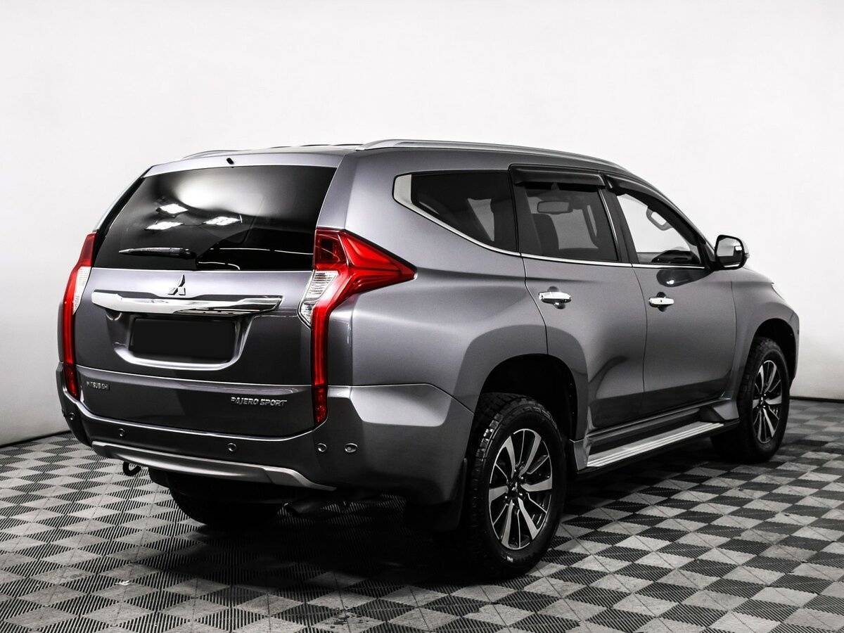 Mitsubishi Pajero Sport б/у, 2017, Автоматическая. Фото: #4