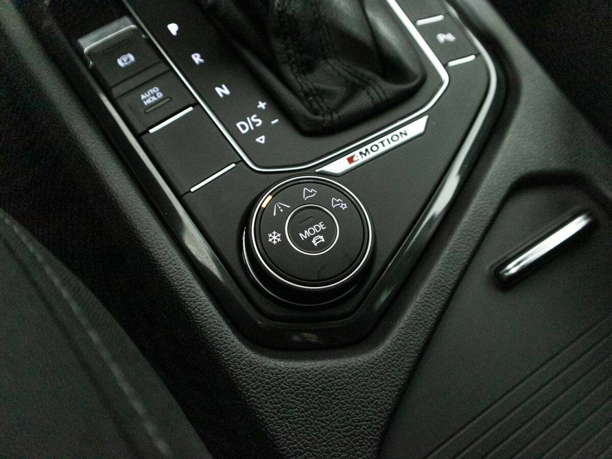 Volkswagen Tiguan б/у, 2018, Роботизированная. Фото: #18