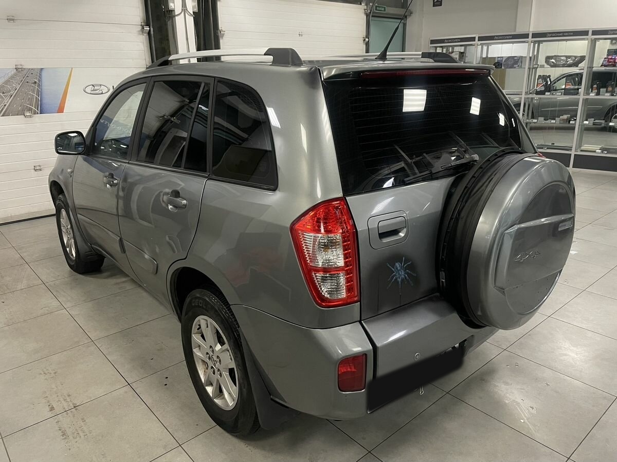 Chery Tiggo (T11) б/у, 2014, Механическая. Фото: #2