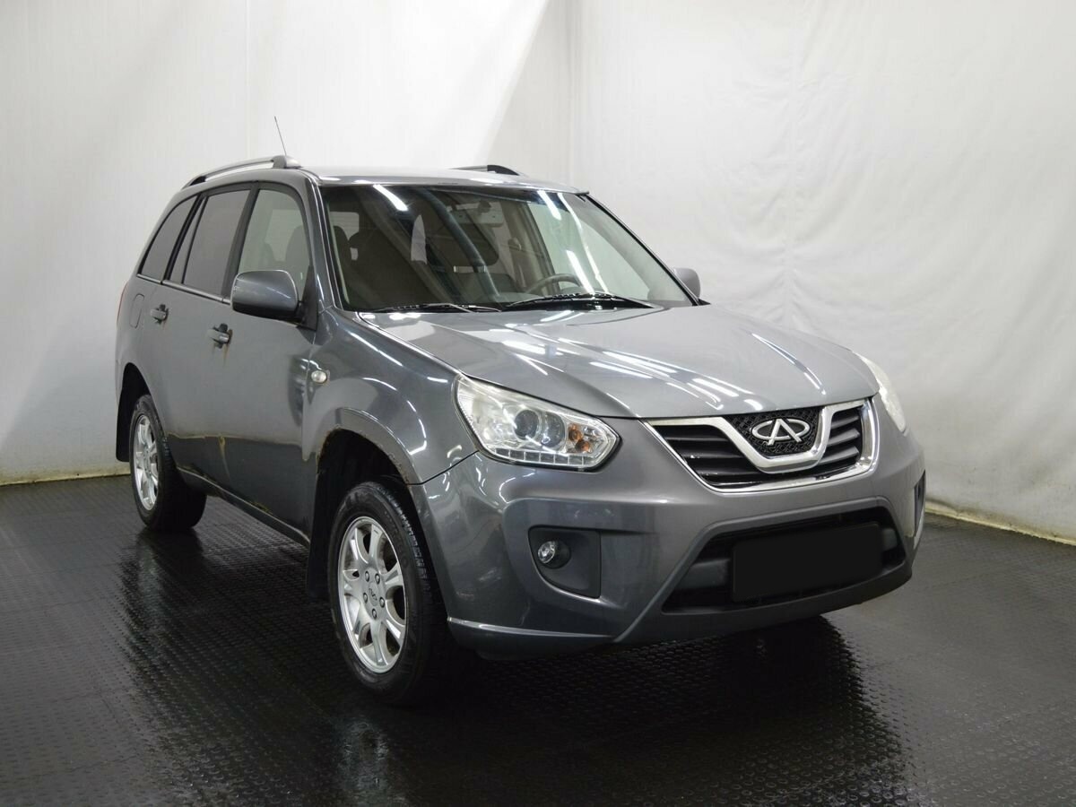 Chery Tiggo (T11) б/у, 2015, Механическая. Фото: #2