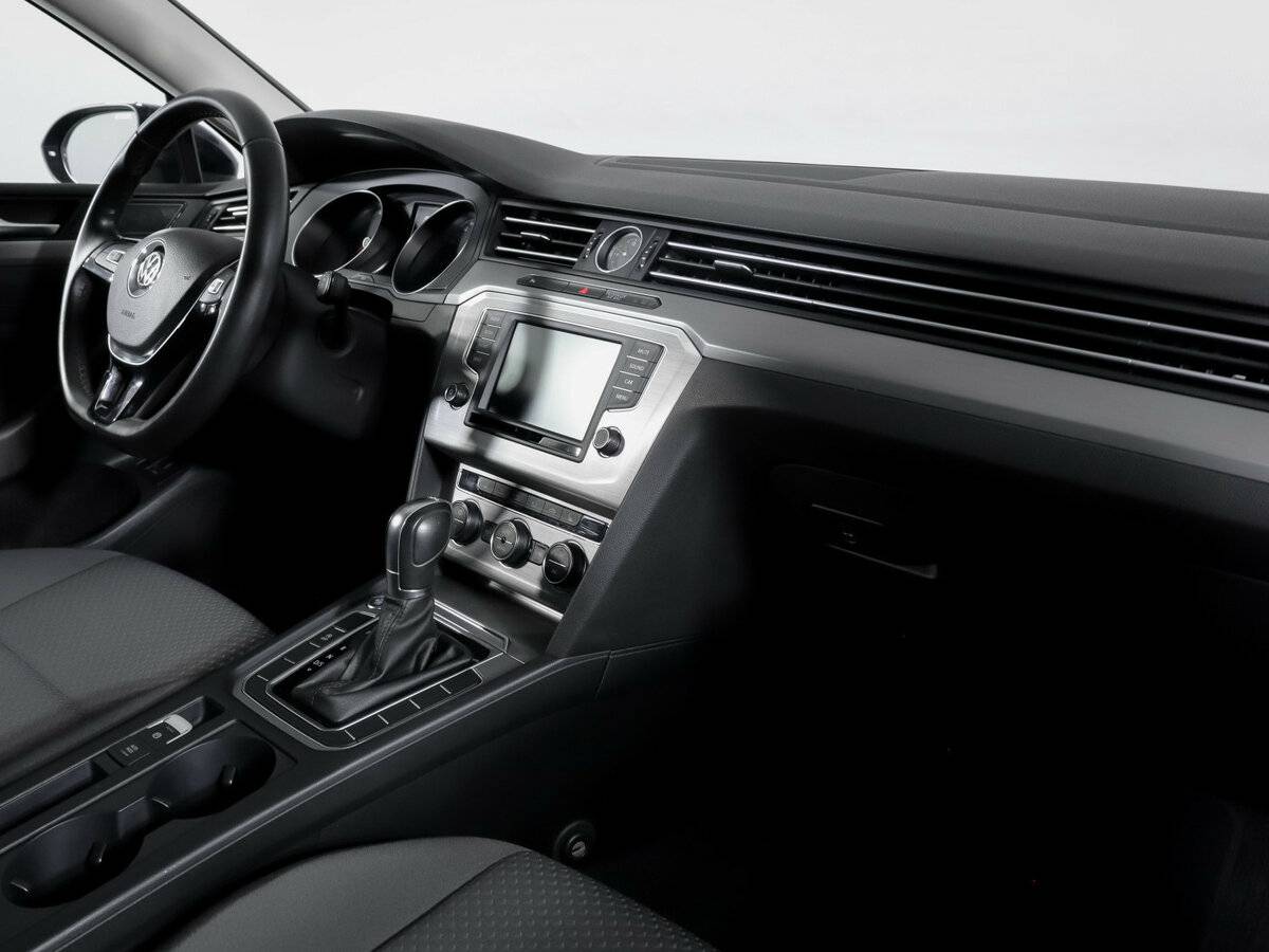 Volkswagen Passat б/у, 2016, Роботизированная. Фото: #6