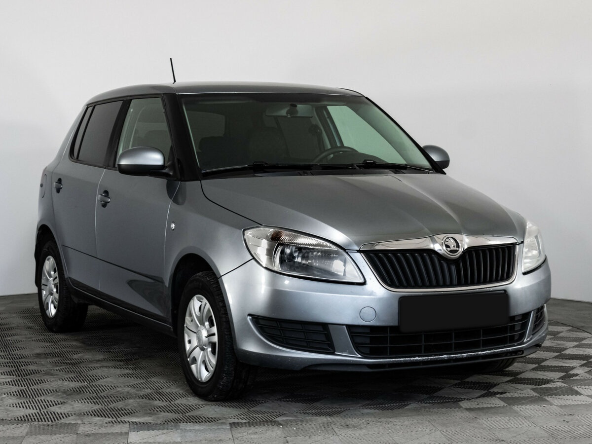 Skoda Fabia б/у, 2013, Механическая. Фото: #2
