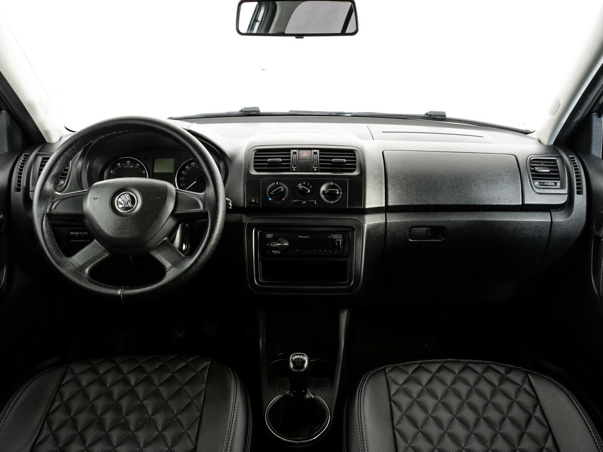 Skoda Fabia б/у, 2013, Механическая. Фото: #9