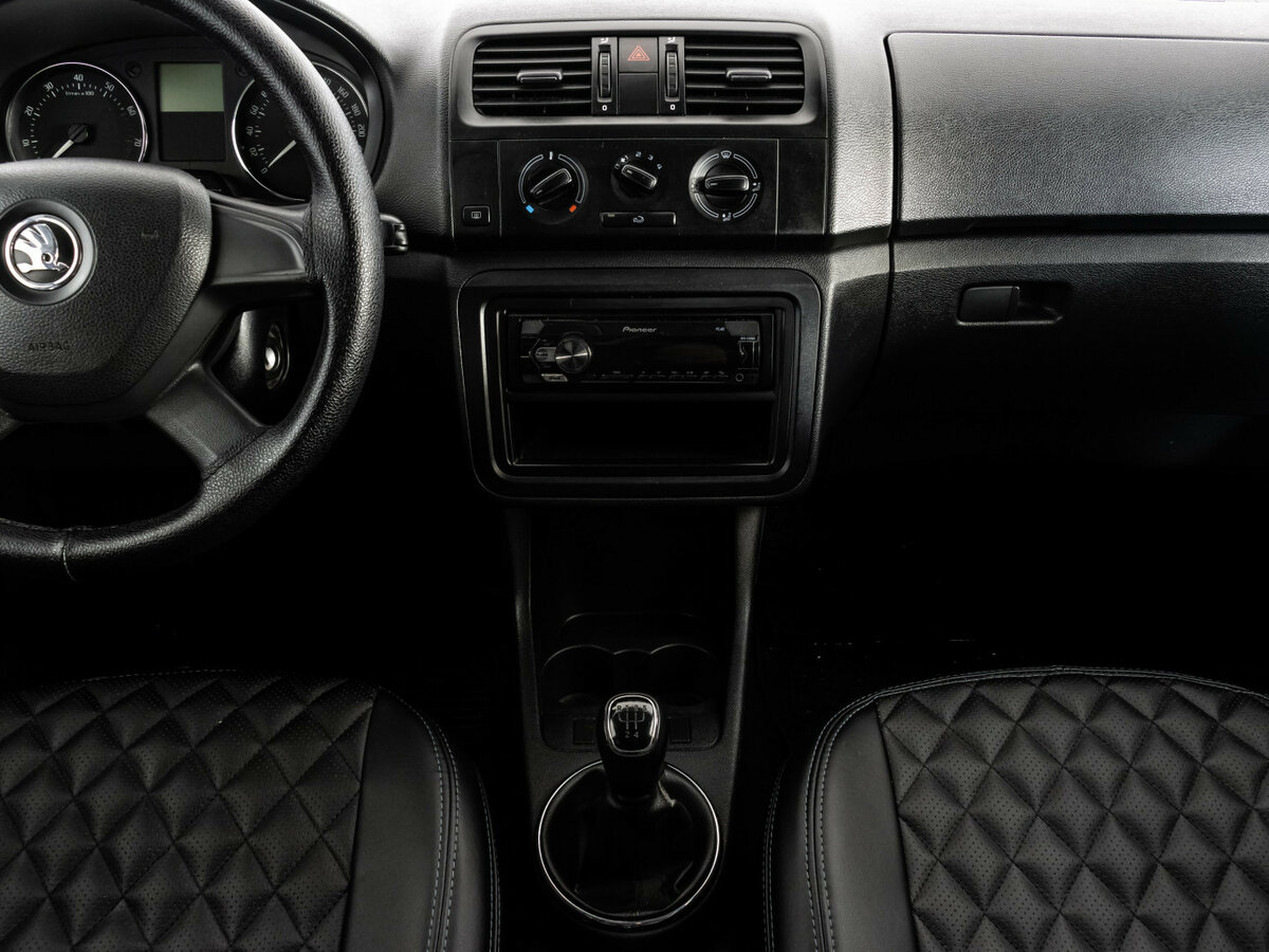 Skoda Fabia б/у, 2013, Механическая. Фото: #12