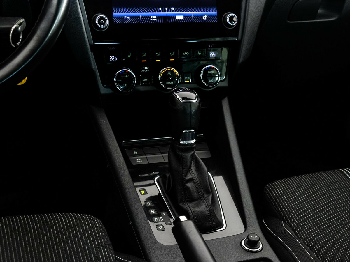 Skoda Octavia б/у, 2019, Роботизированная. Фото: #9