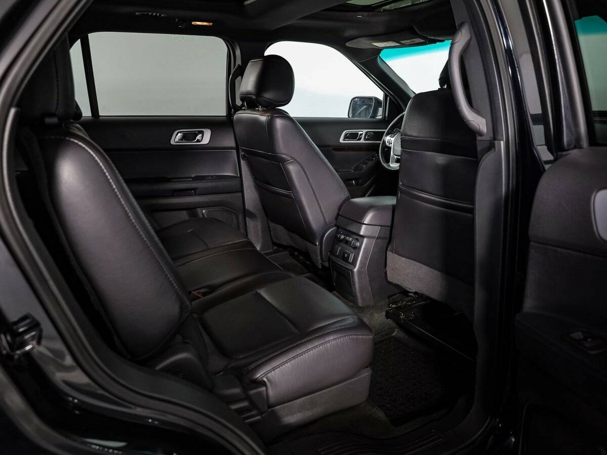 Ford Explorer б/у, 2013, Автоматическая. Фото: #26