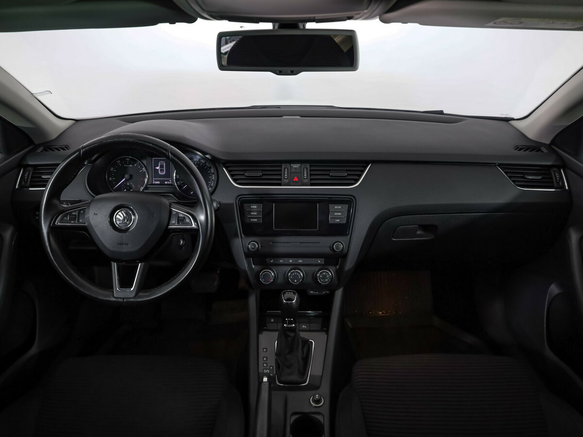 Шкода Октавия б/у, 2015, Роботизированная. Фото: #7