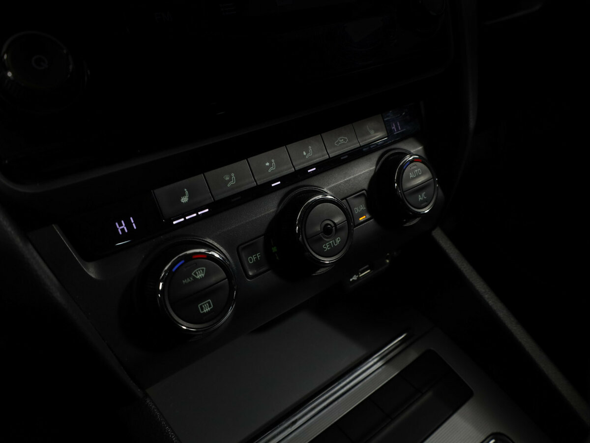 Шкода Октавия б/у, 2013, Механическая. Фото: #21