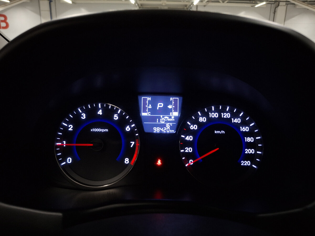 Хендай Солярис б/у, 2015, Автоматическая. Фото: #12