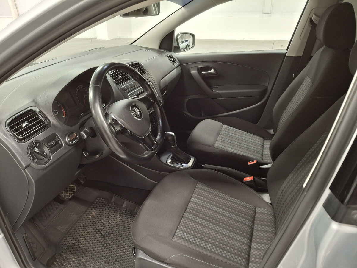 Фольксваген Поло б/у, 2016, Автоматическая. Фото: #15