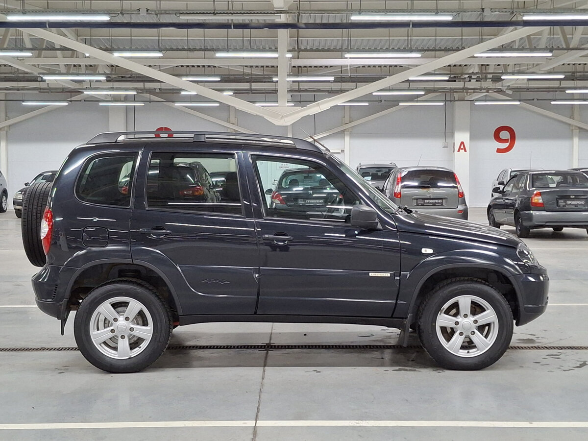 Chevrolet Niva б/у, 2017, Механическая. Фото: #3