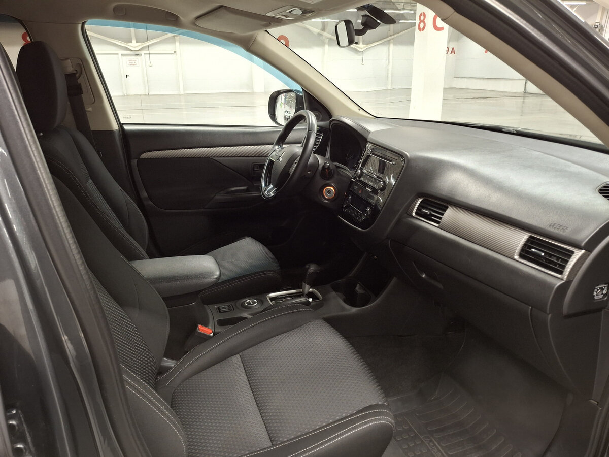 Mitsubishi Outlander б/у, 2015, Вариатор. Фото: #10