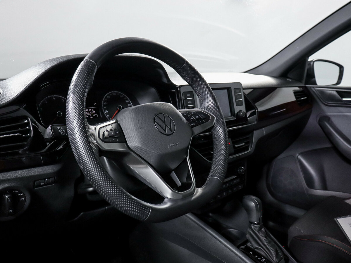 Volkswagen Polo б/у, 2021, Автоматическая. Фото: #10