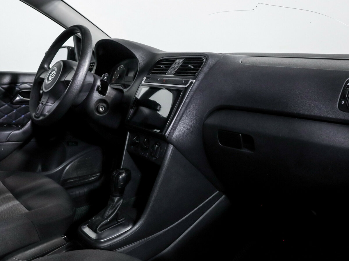 Volkswagen Polo б/у, 2014, Автоматическая. Фото: #6