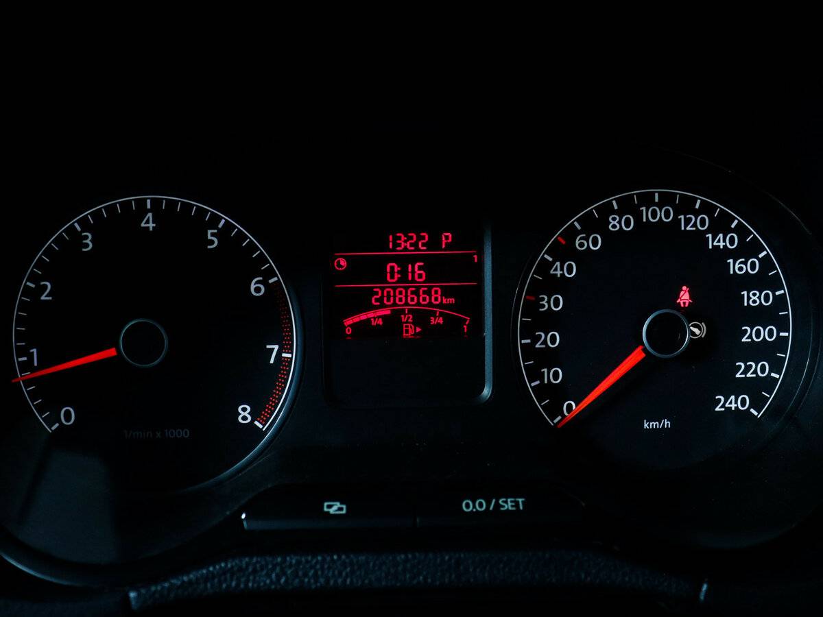 Volkswagen Polo б/у, 2014, Автоматическая. Фото: #8