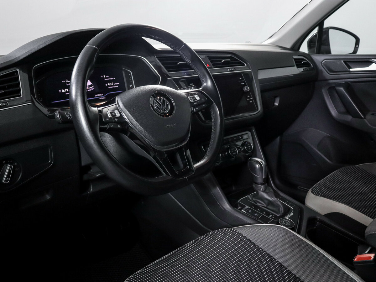 Volkswagen Tiguan б/у, 2020, Роботизированная. Фото: #10