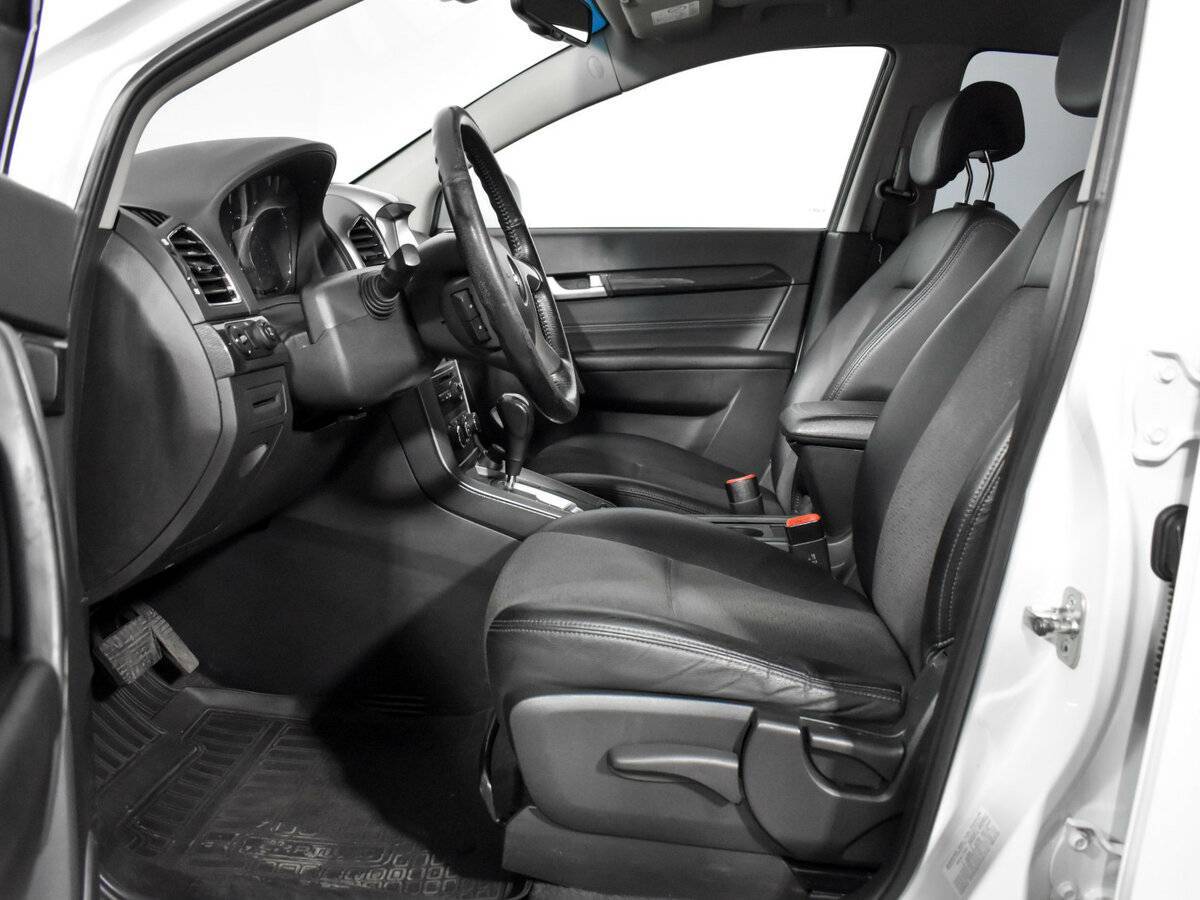 Chevrolet Captiva б/у, 2013, Автоматическая. Фото: #7
