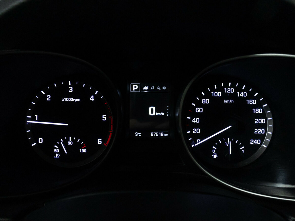 Hyundai Santa Fe б/у, 2017, Автоматическая. Фото: #3