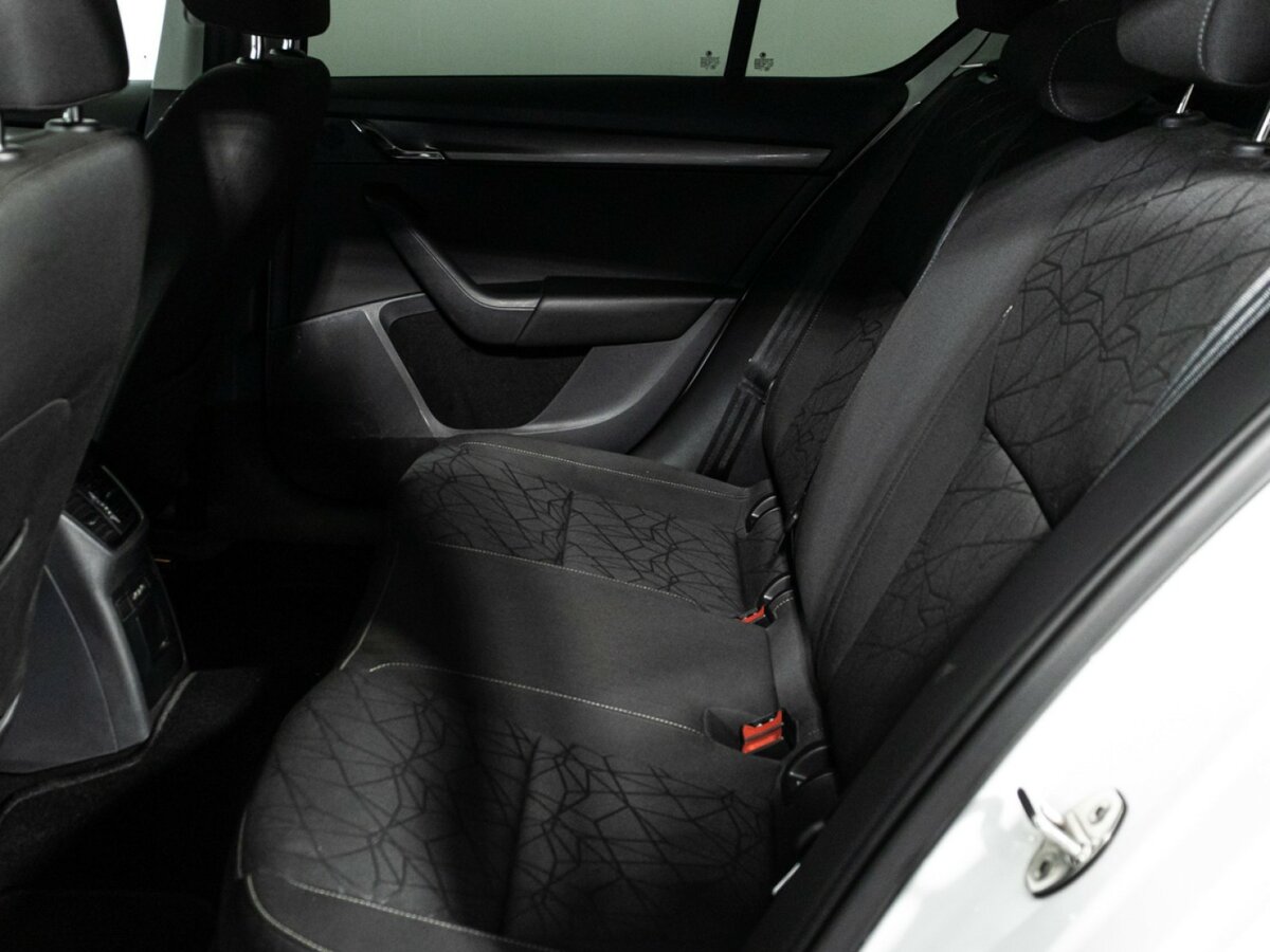 Skoda Octavia б/у, 2019, Автоматическая. Фото: #9