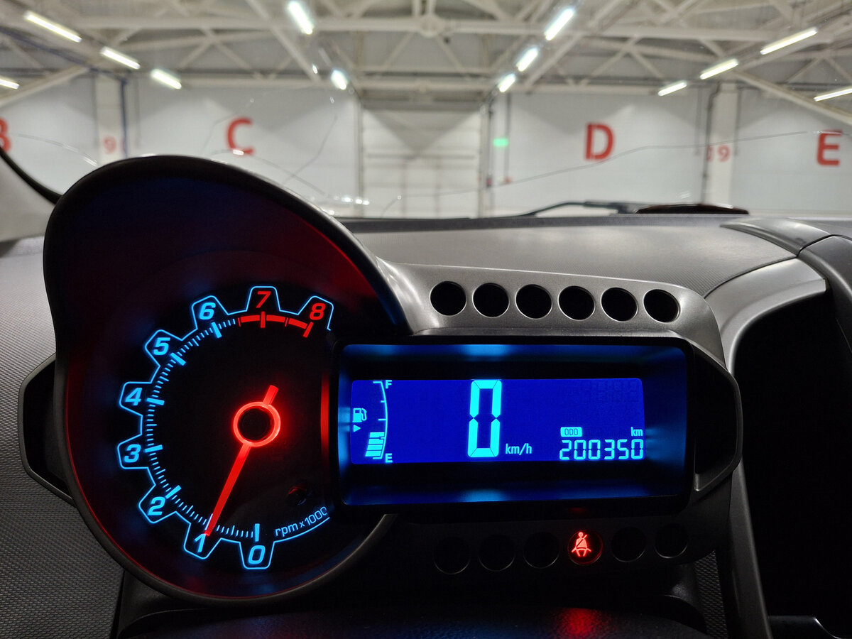 Chevrolet Aveo б/у, 2012, Механическая. Фото: #12