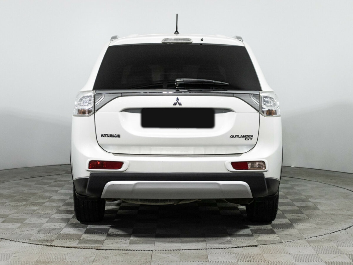 Mitsubishi Outlander б/у, 2014, Автоматическая. Фото: #5