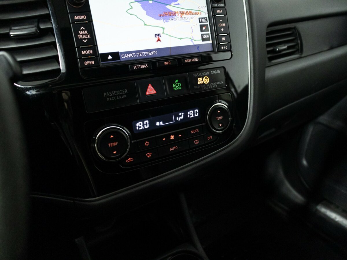 Mitsubishi Outlander б/у, 2014, Автоматическая. Фото: #17