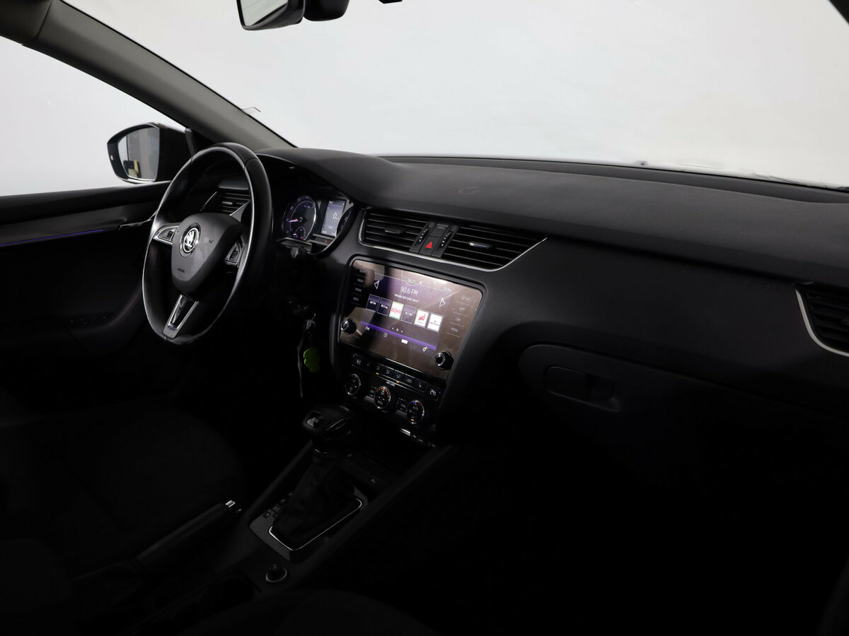 Skoda Octavia б/у, 2017, Роботизированная. Фото: #8