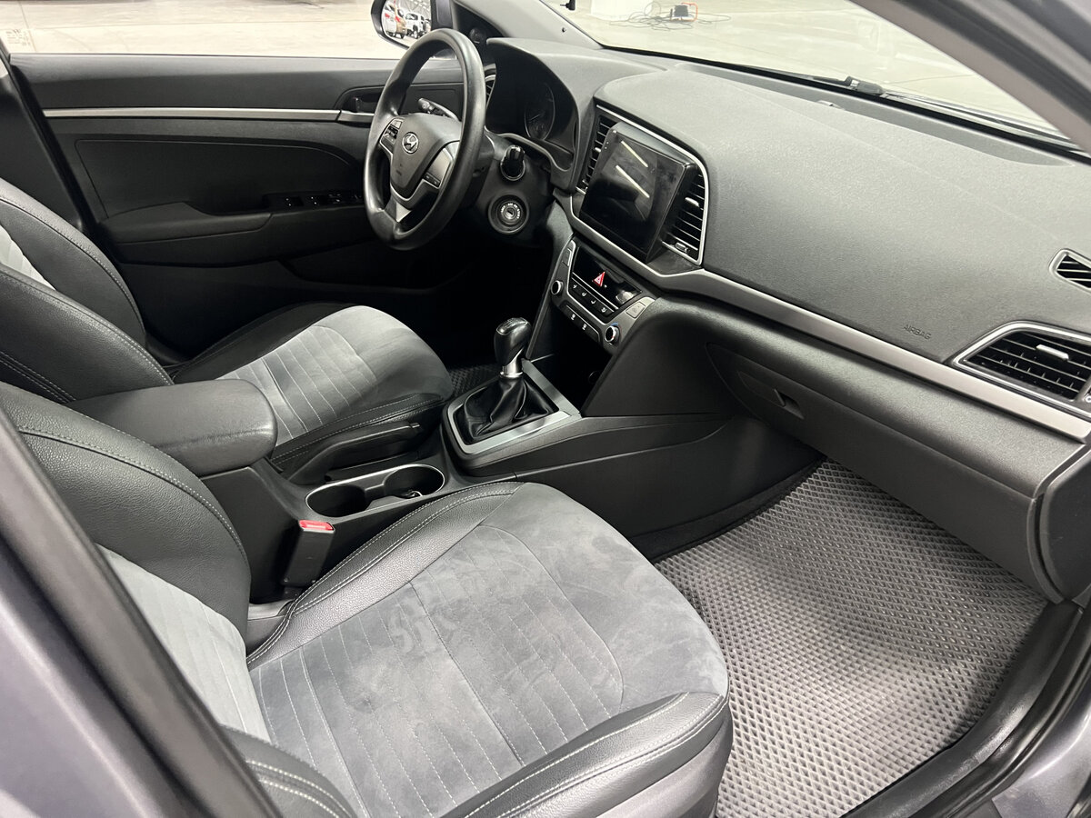 Хендай Елантра б/у, 2016, Механическая. Фото: #10