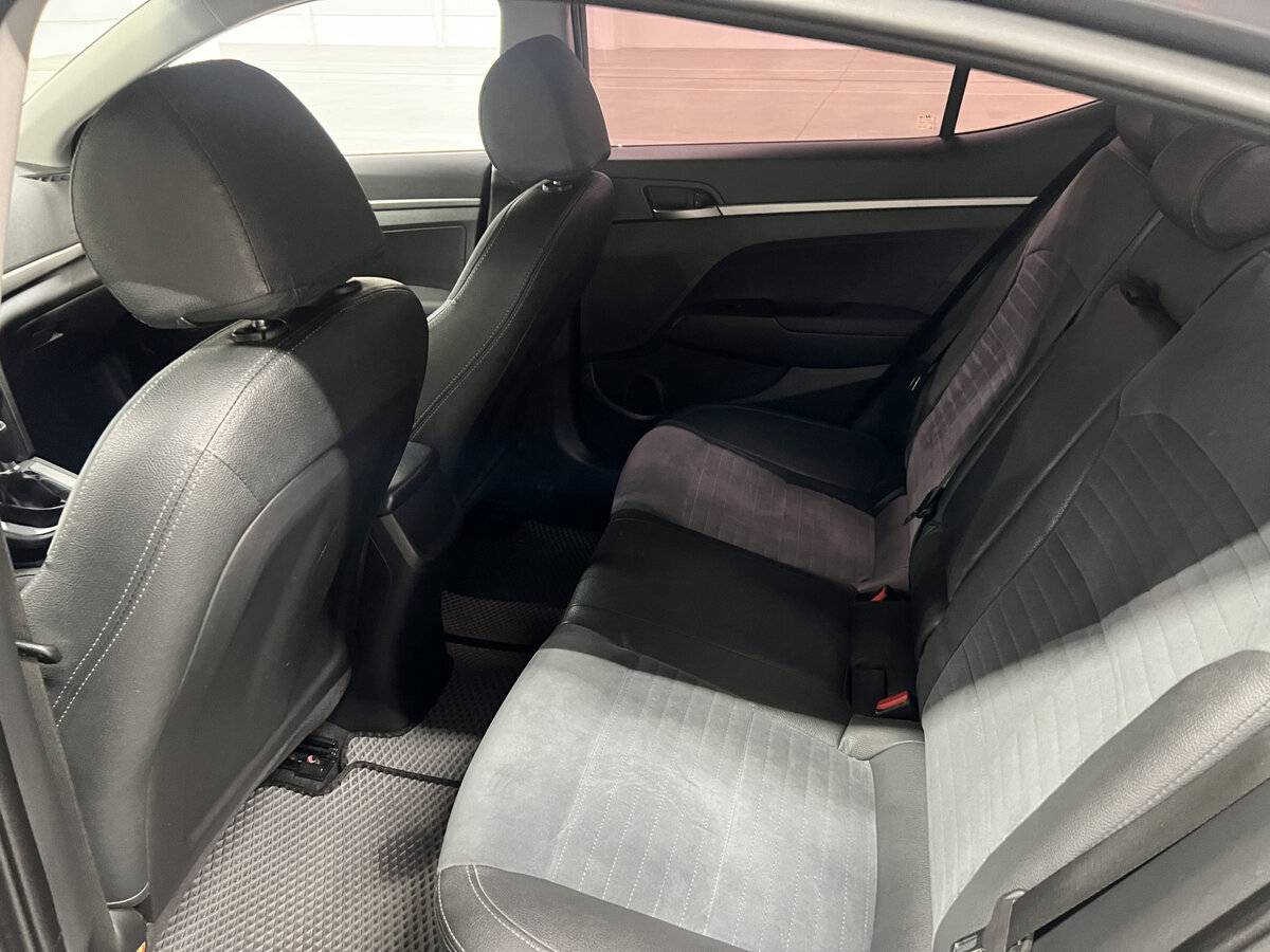 Хендай Елантра б/у, 2016, Механическая. Фото: #11