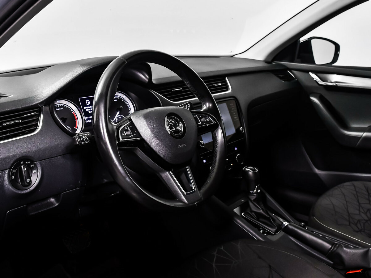 Skoda Octavia б/у, 2020, Роботизированная. Фото: #10