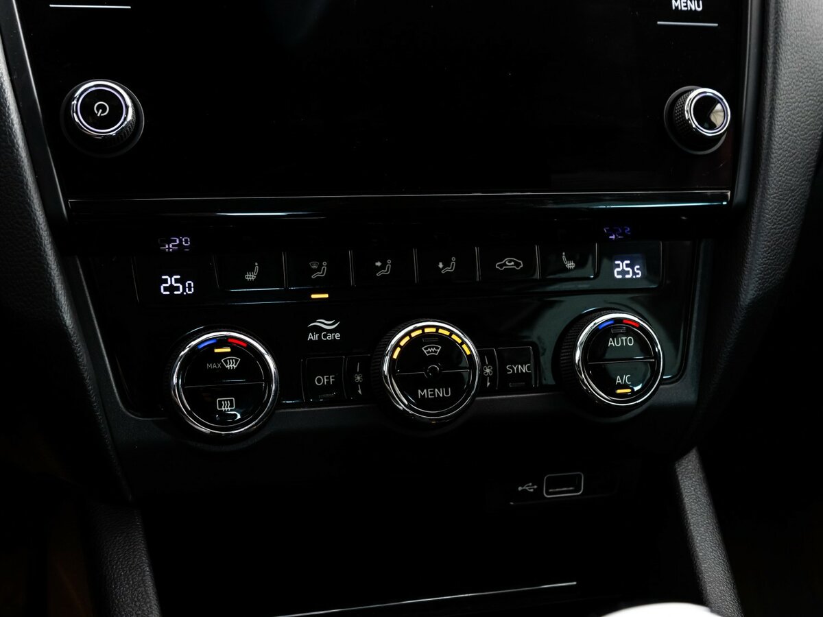 Skoda Octavia б/у, 2019, Роботизированная. Фото: #10