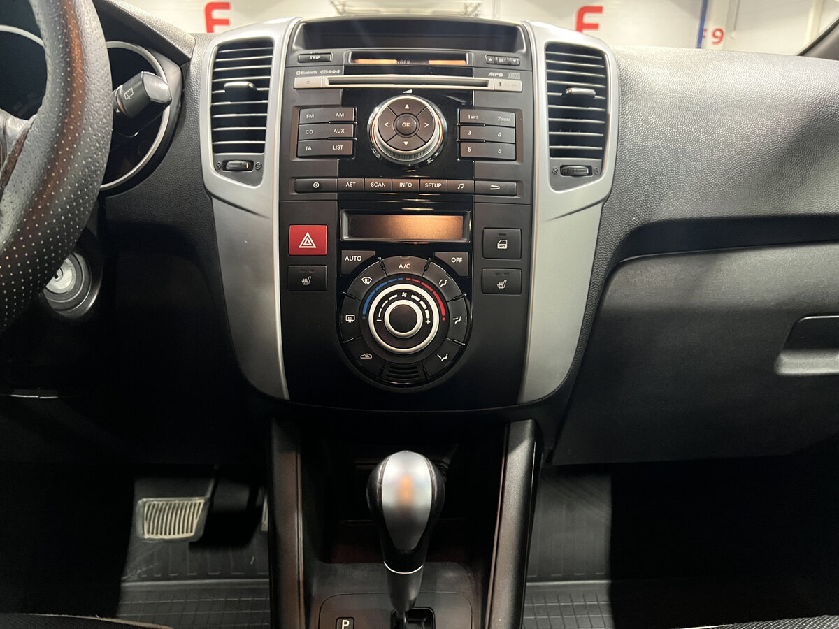 Киа Венга б/у, 2013, Автоматическая. Фото: #13