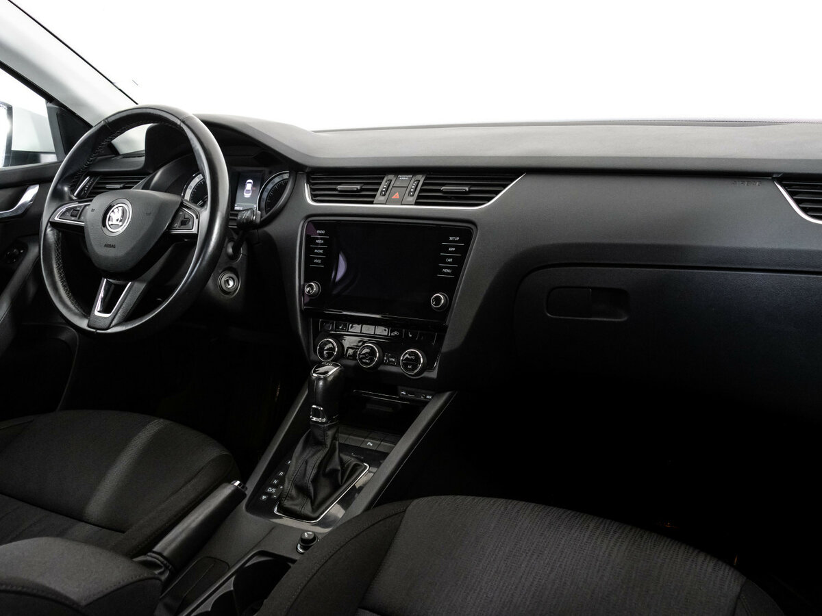 Skoda Octavia б/у, 2017, Роботизированная. Фото: #6