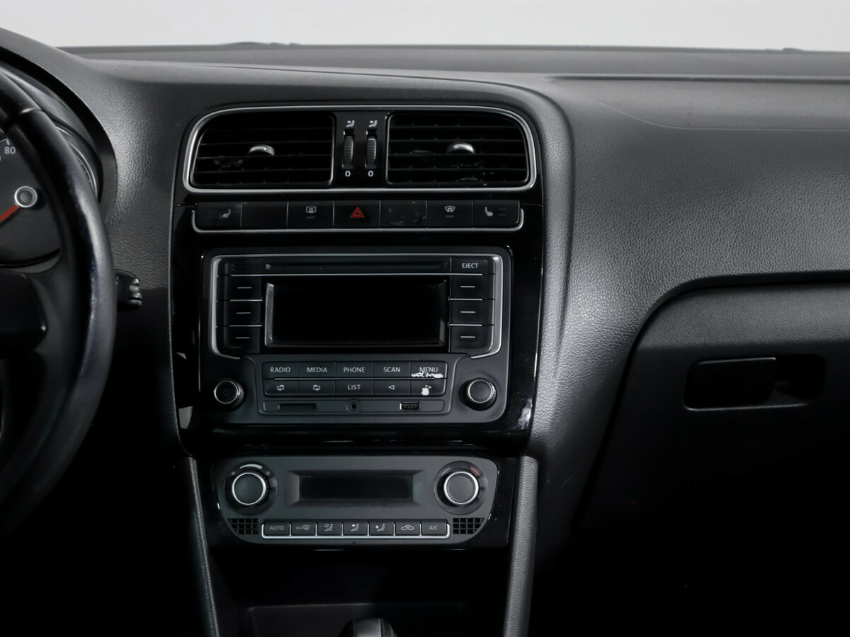 Volkswagen Polo б/у, 2014, Автоматическая. Фото: #9