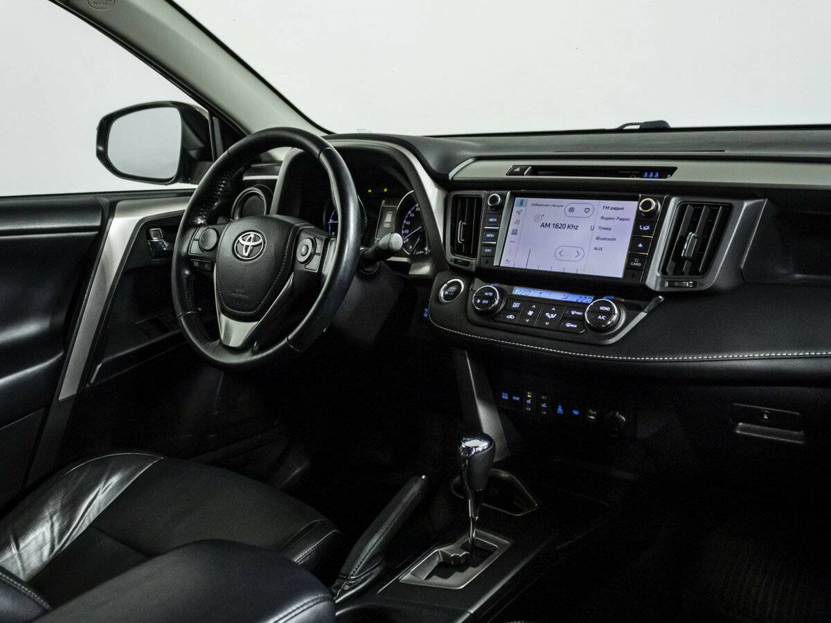 Toyota RAV4 б/у, 2017, Автоматическая. Фото: #6