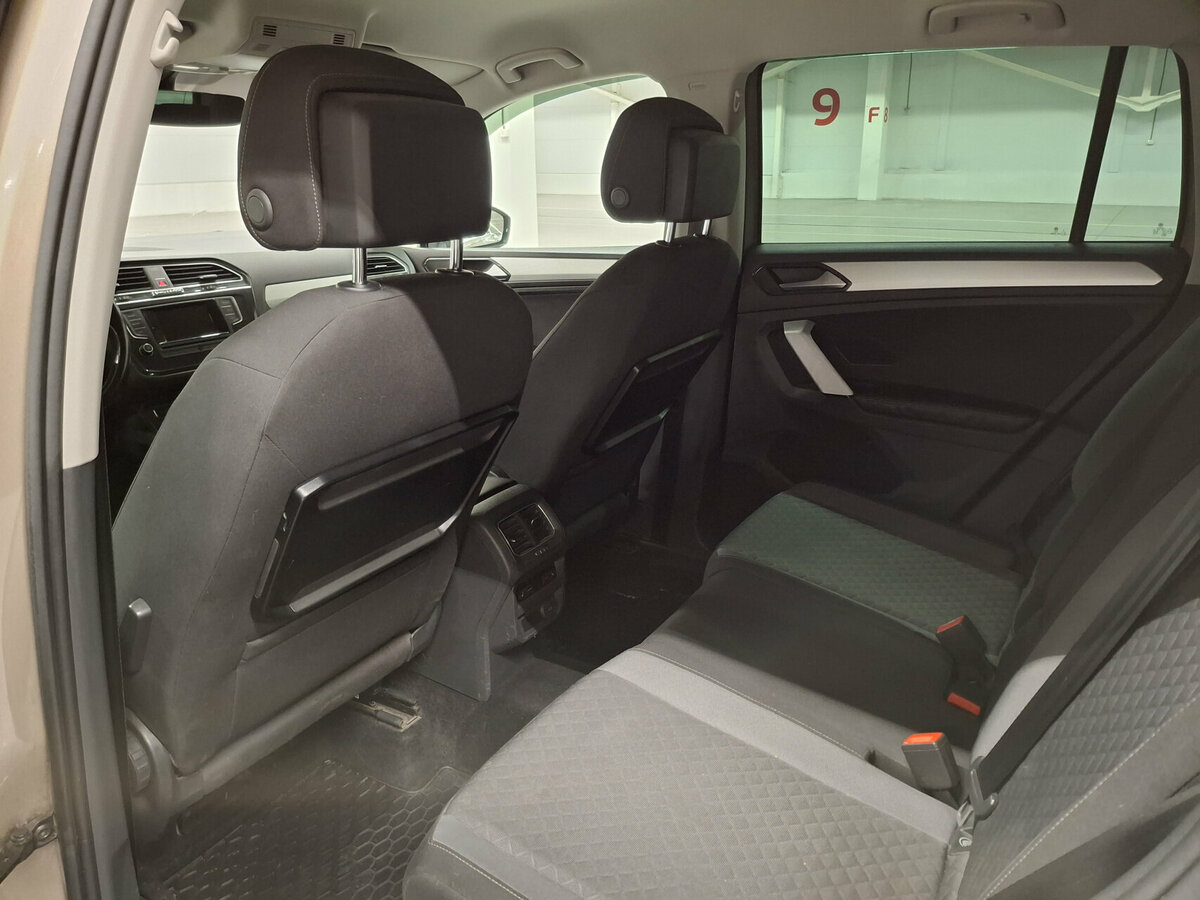 Фольксваген Тигуан б/у, 2017, Роботизированная. Фото: #11