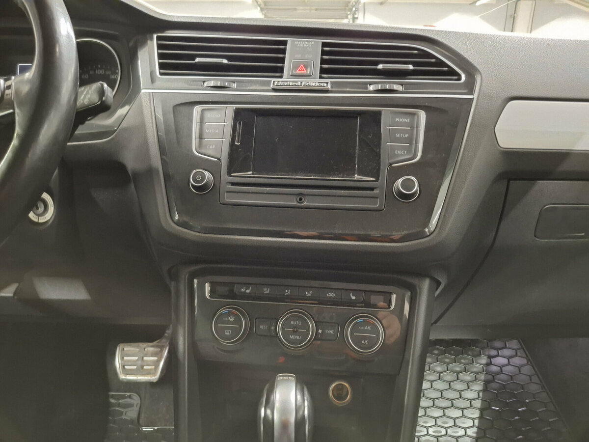 Фольксваген Тигуан б/у, 2017, Роботизированная. Фото: #14