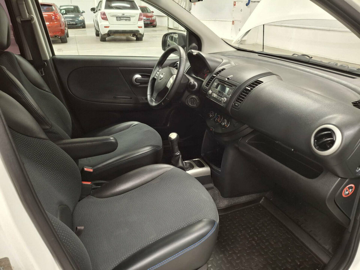 Ниссан Ноут б/у, 2012, Механическая. Фото: #10