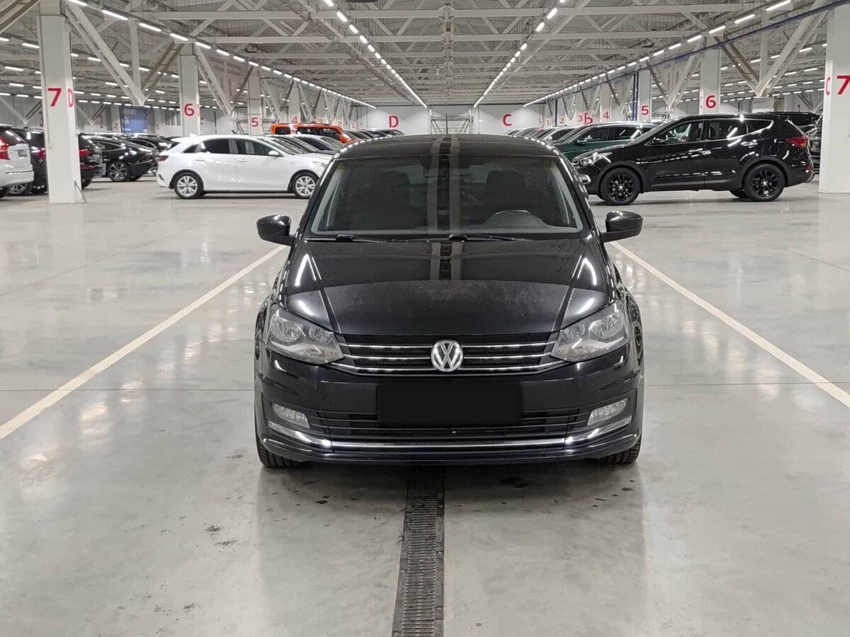 Volkswagen Polo б/у, 2016, Роботизированная. Фото: #1