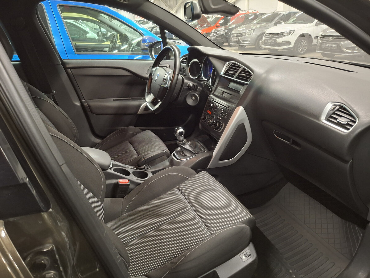 Citroen DS4 б/у, 2012, Механическая. Фото: #10